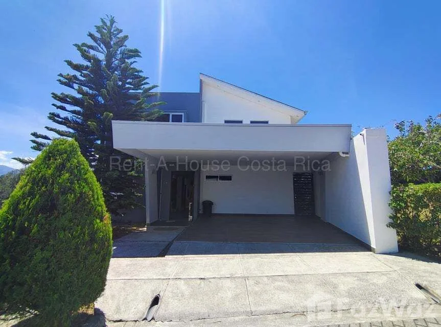 4 Bedroom House for Sale at Condominium For Sale in Río Segundo for $325,000