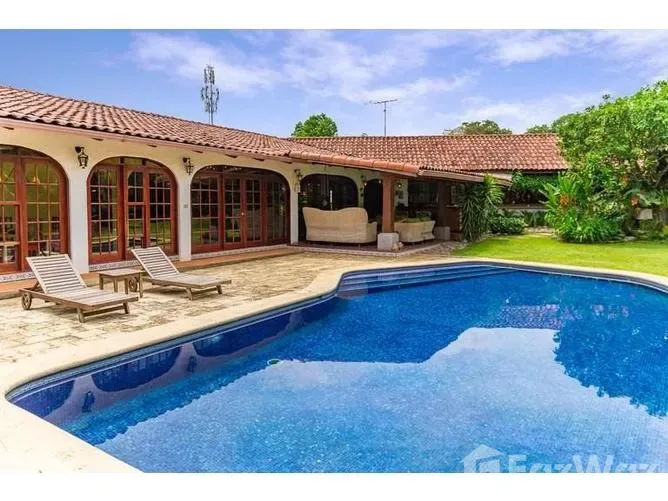 4 Bedroom House for Sale in Escazu, San Jose for $839,000