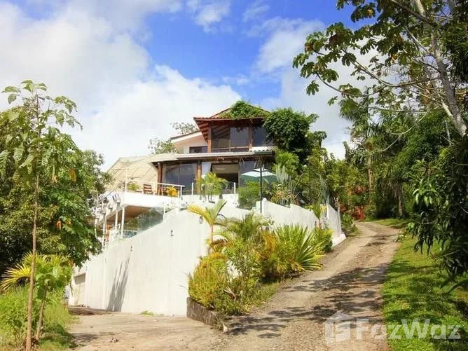 5 Bedroom House for Sale at Manuel Antonio for $449,000