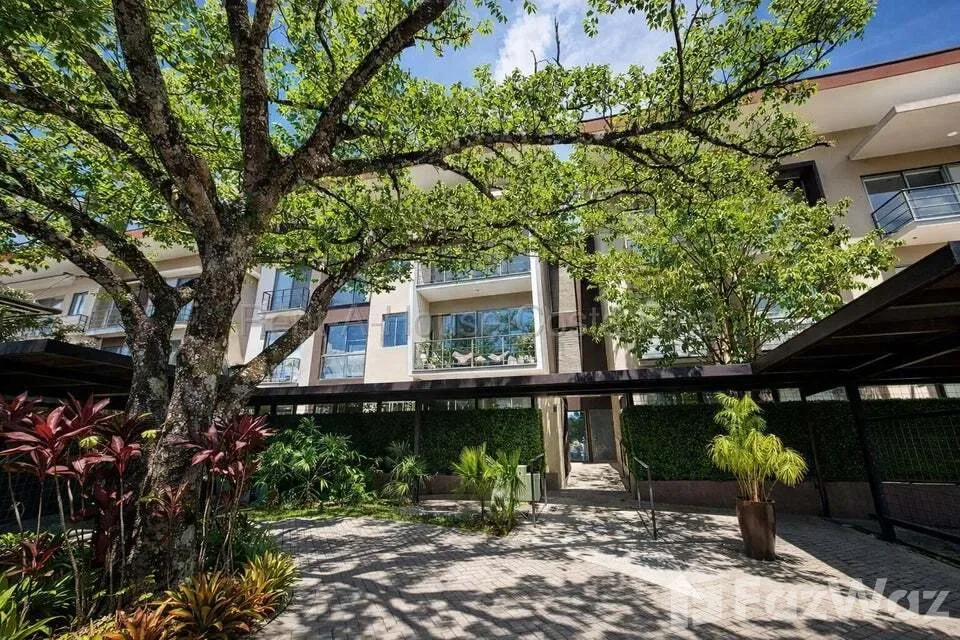 Apartamento Amueblado en Alquiler en Brasil de Santa Ana | 2H/2P/2B | Vista | $1,760