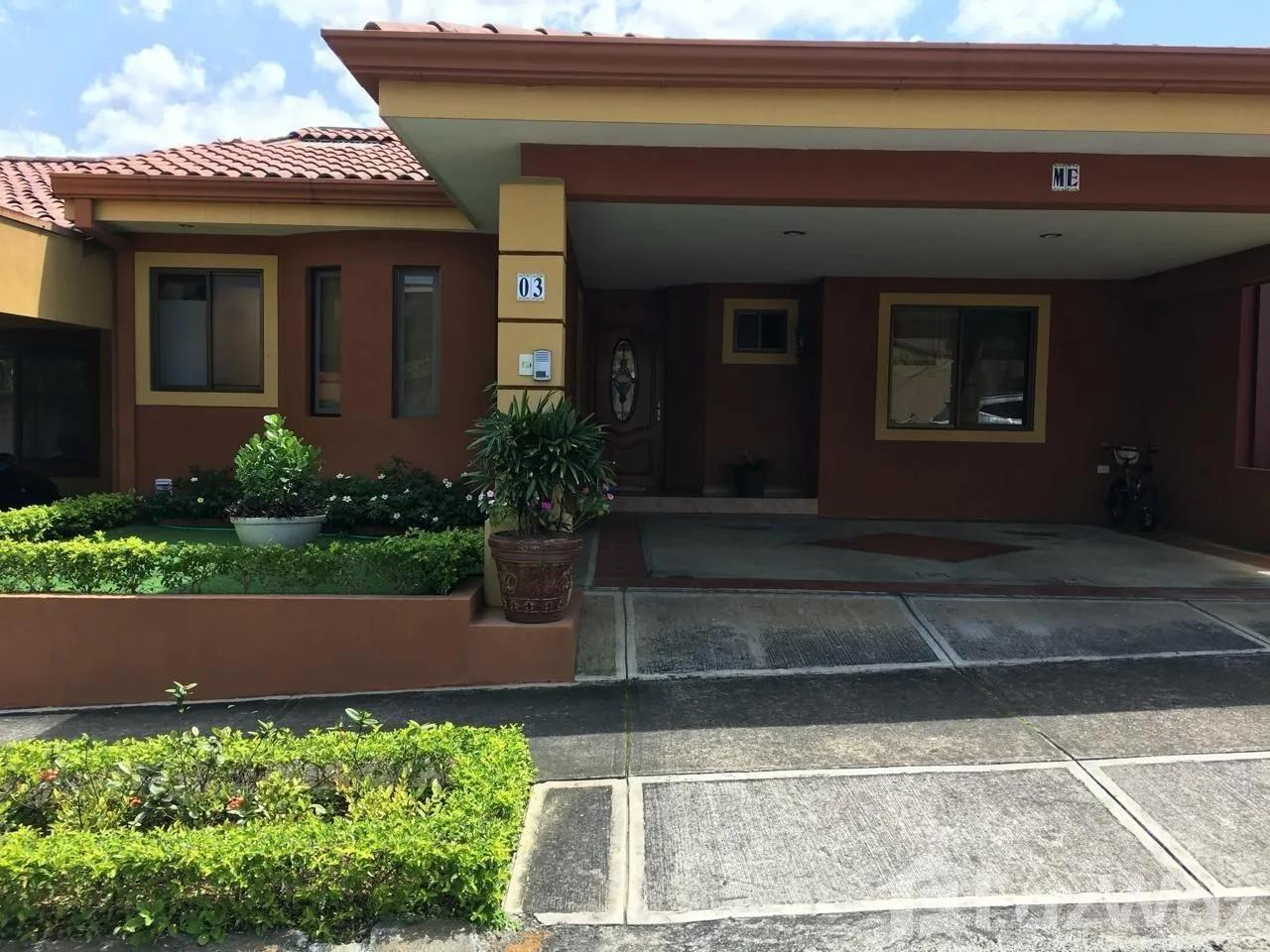 4 Bedroom House for Sale at San Joaquin de Flores Heredia for $494