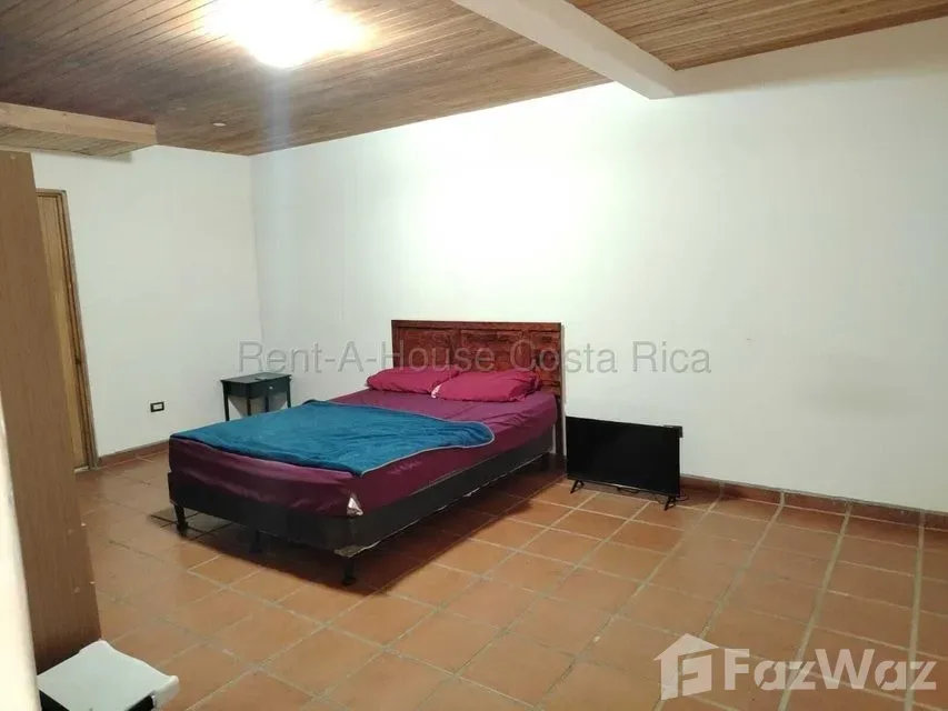 12 Bedroom House for Sale at Los Angeles San Rafael for $1,500,000 — photo 3
