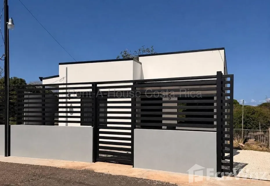 2 Bedroom House for Sale at Crystal Sands for $160,000