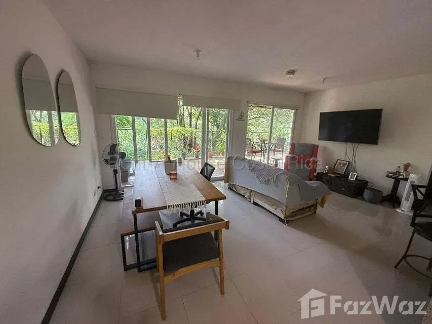 Welcome to the opportunity to acquire an exceptional apartment in Bakia Flats Brasil Condominium, Santa Ana! This gorgeous corner unit will give you a living experience like no other. ...