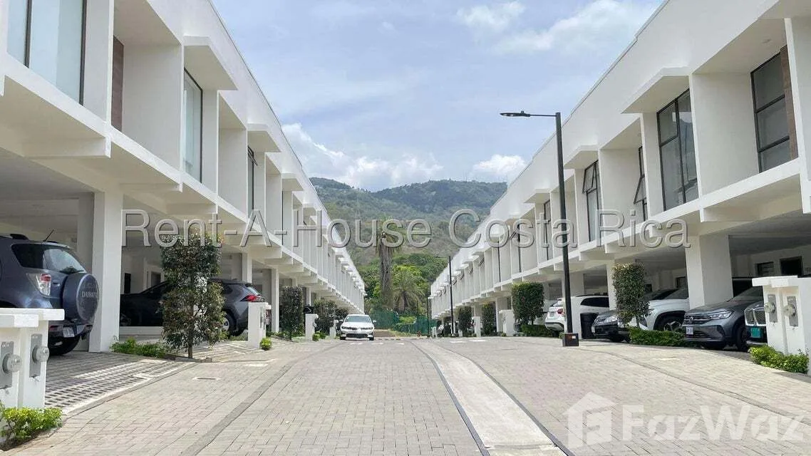 3 Bedroom House for Rent at Escazú for $1,700/mo