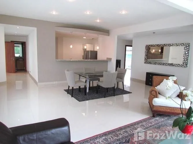 ALQUILER DE APARTAMENTO EN BELLO HORIZONTE DE ESCAZÚ, 180 M2