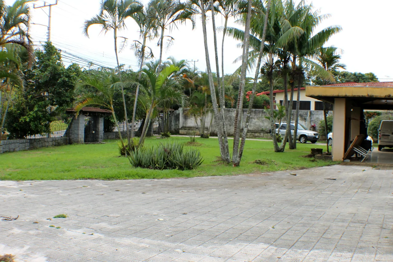 Large Flat Mixed Zoning Building Lot in San Joaquin de Flores