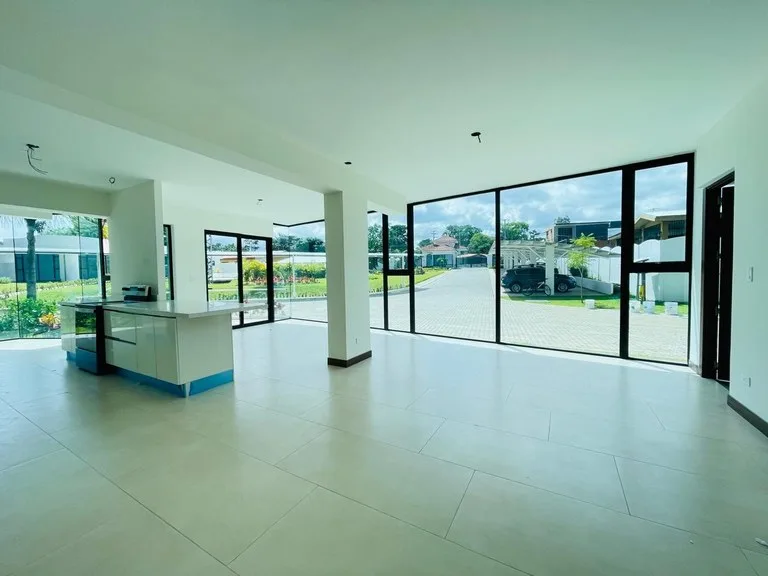 Apartment in Escazú