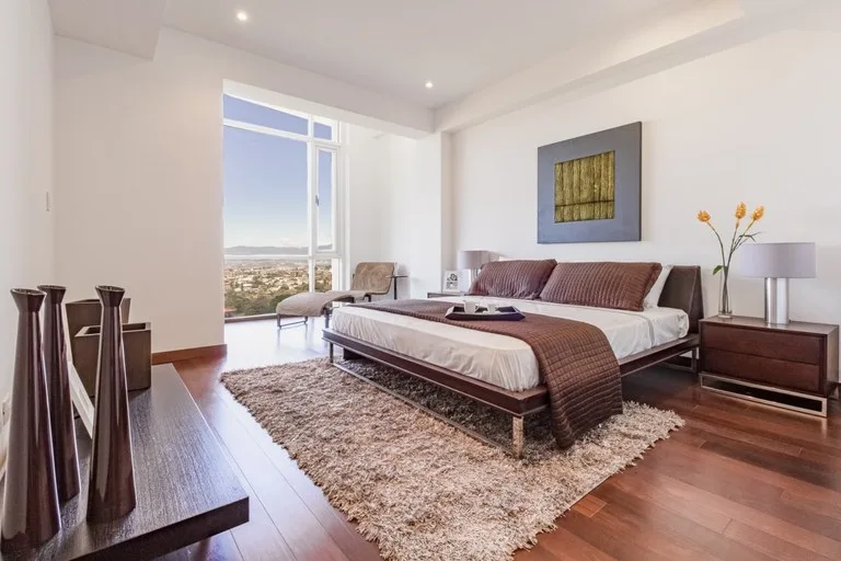 Apartment in San Rafael — photo 2