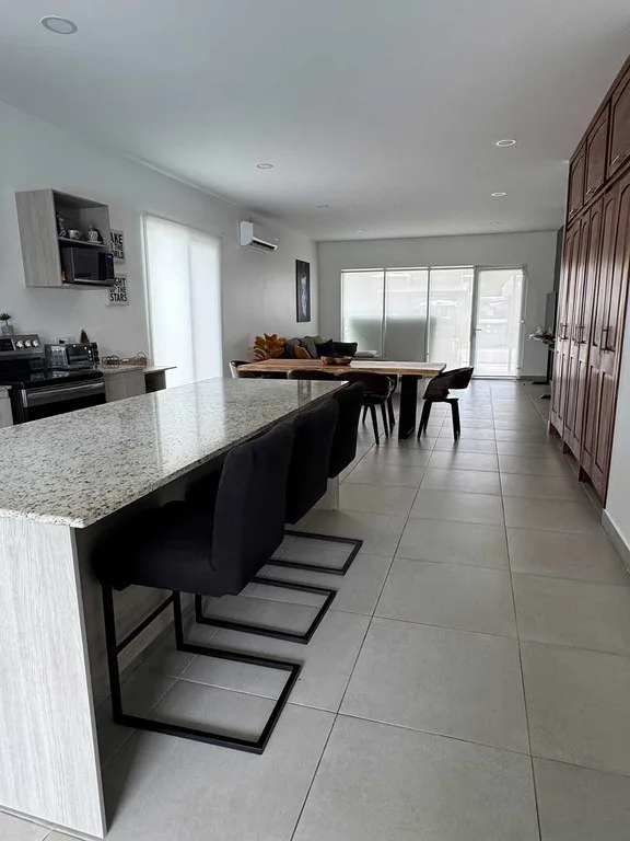 House in Paquera