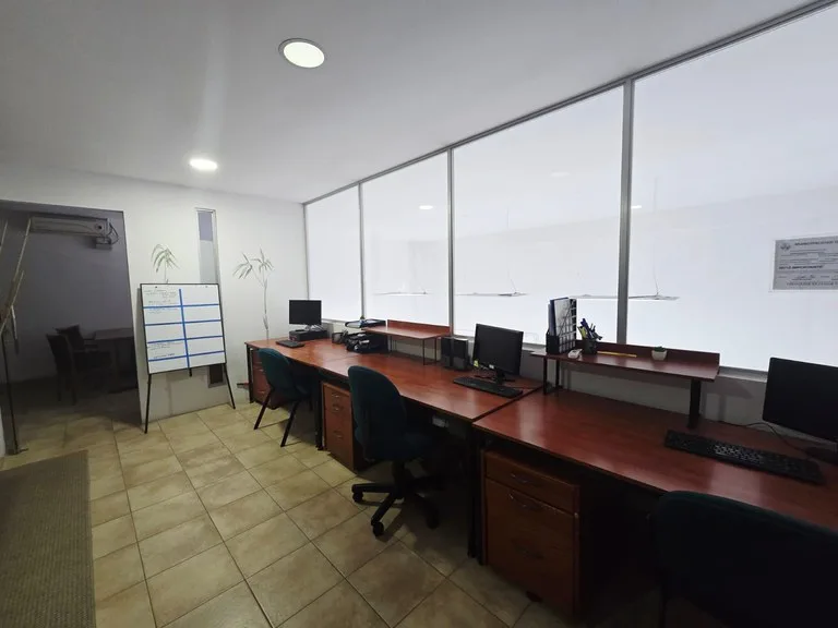 Strip Center Unit in Guachipelín — photo 4