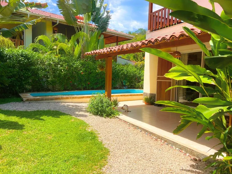 Vacation Rental & Hotel in Santa Teresa