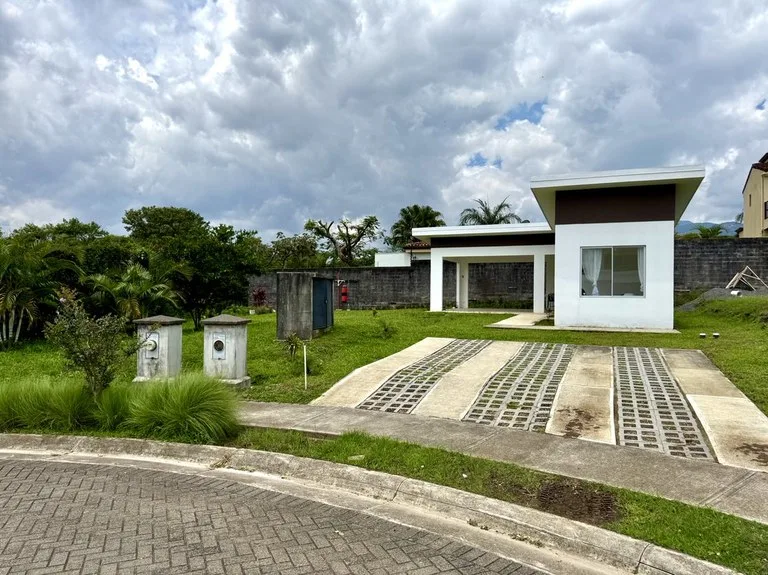 Home Construction Site in Guachipelín — photo 5