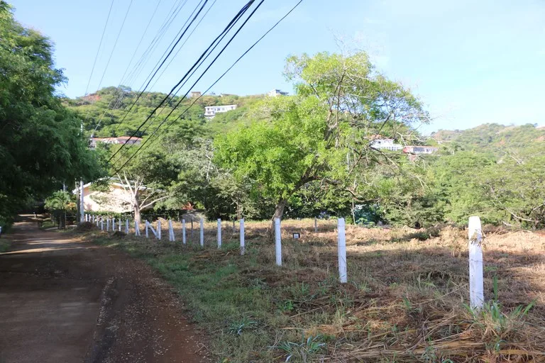 Build Commercial or Residential in Playa Ocotal