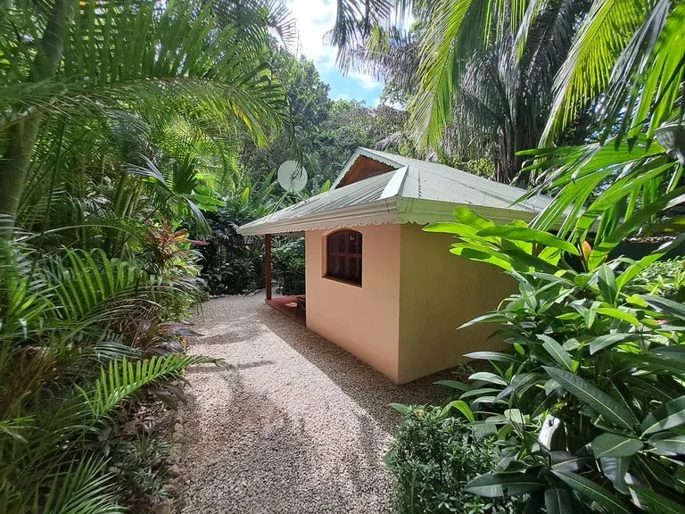 Hotel/Resort/Hostel in Playa Samara