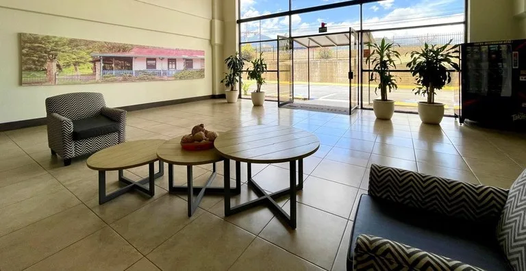 Office Condo in San Rafael — photo 2