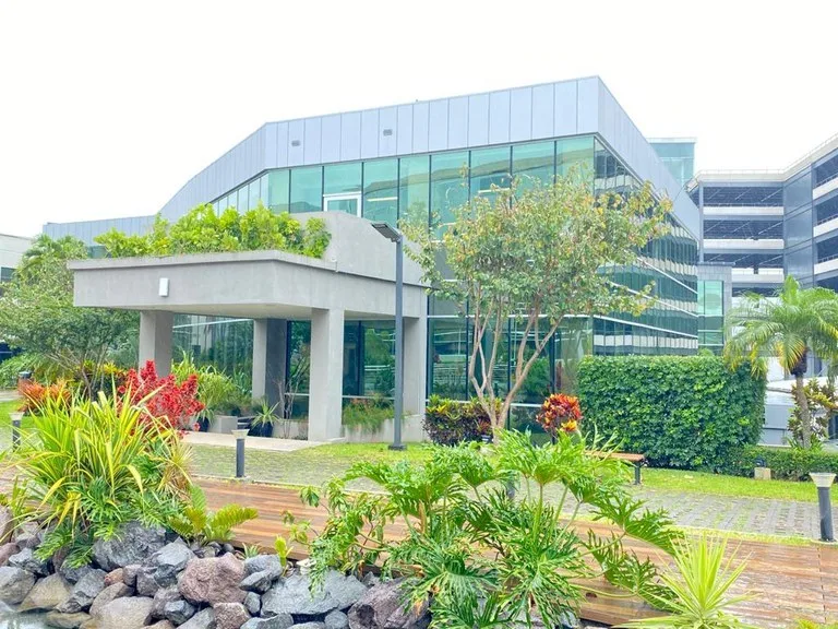 Office Condo in La Aurora