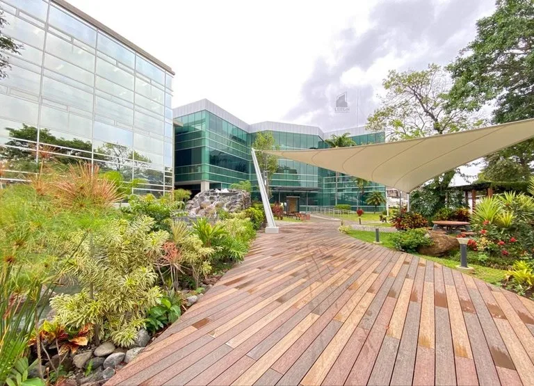 Office Condo in La Aurora