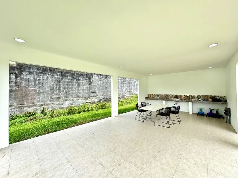 Home Construction Site in Guachipelín — photo 2