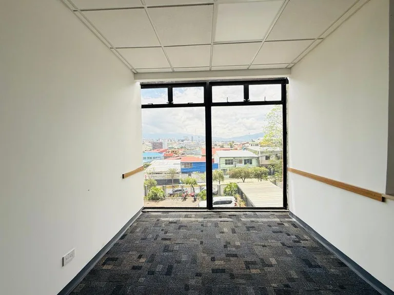 Office Condo in La Sabana — photo 2