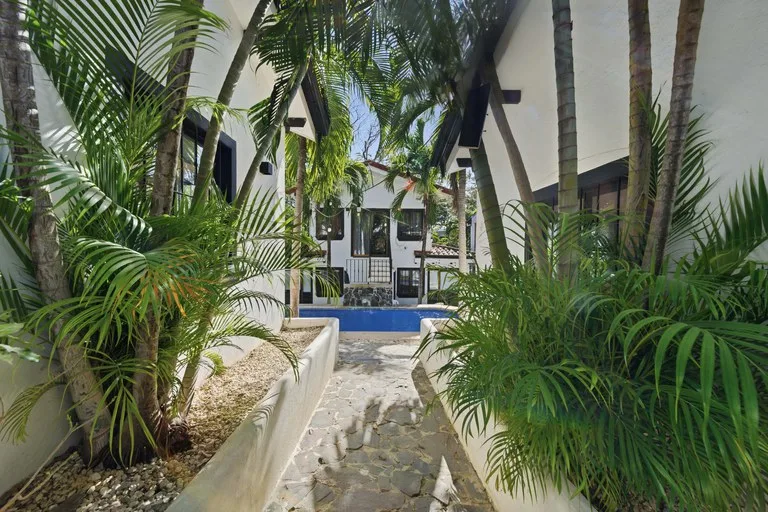 Hotel/Resort/Hostel in Tamarindo