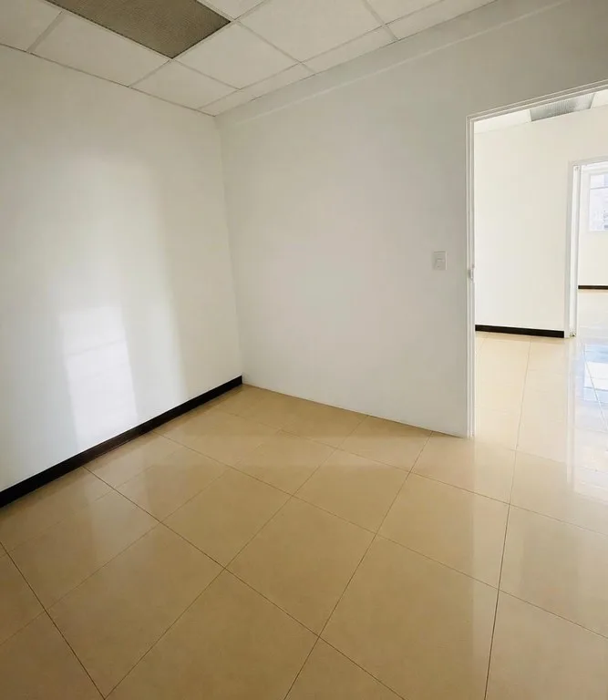 Office Condo in San Rafael — photo 4
