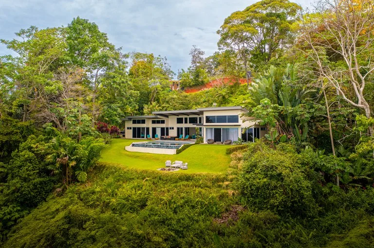House in Escaleras