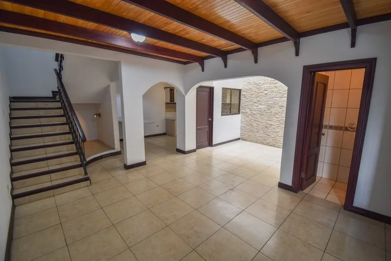 House in Trejos Montealegre