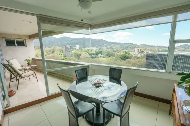 Apartment in San Rafael — photo 5