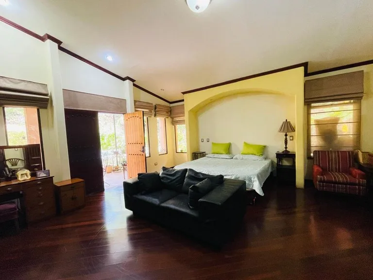 House in Alto de las Palomas — photo 3