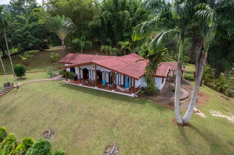 House in Platanillo de Dominical