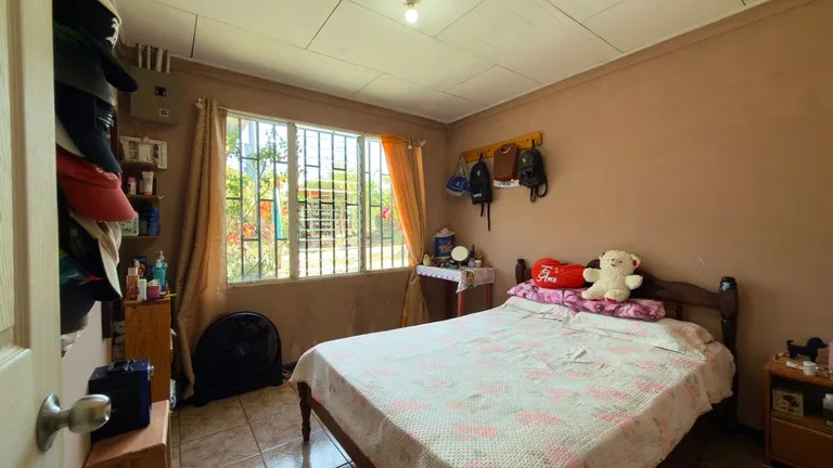 House in Santa Elena