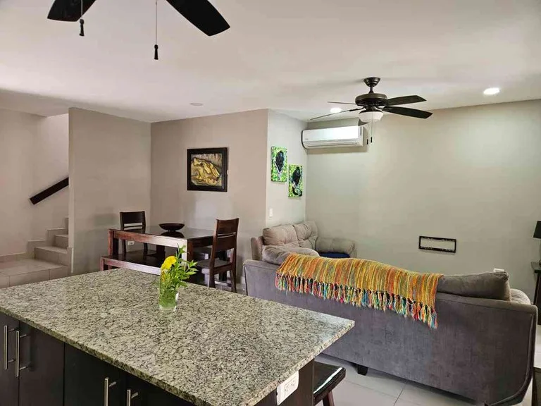 House in Paquera