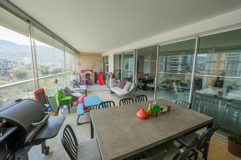 Apartment in San Rafael — photo 2