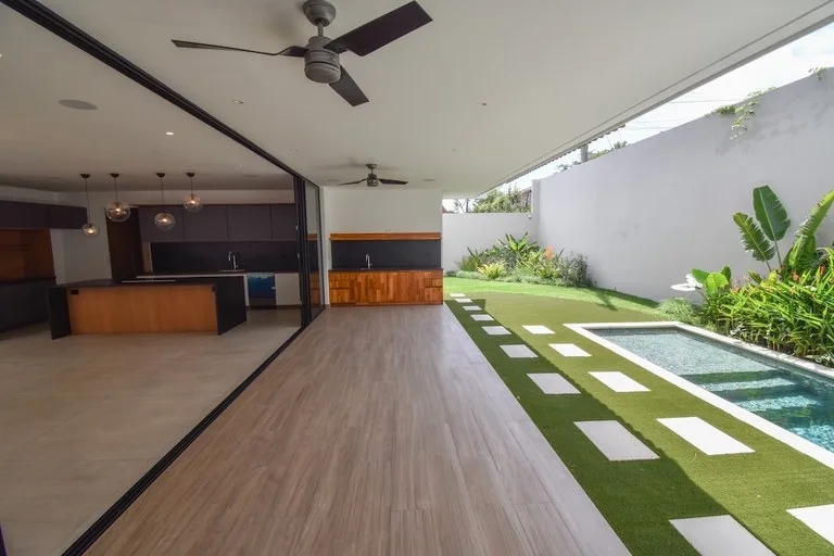 House in Los Laureles