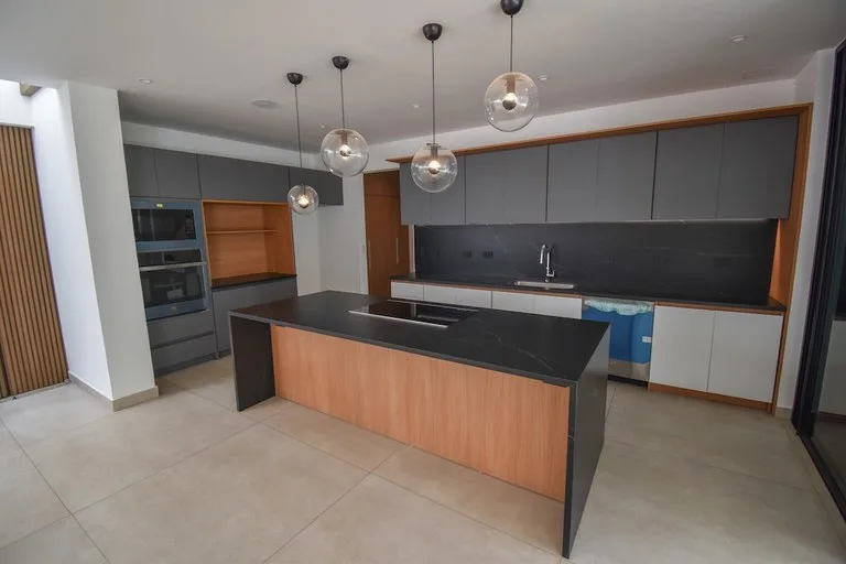 House in Los Laureles — photo 2