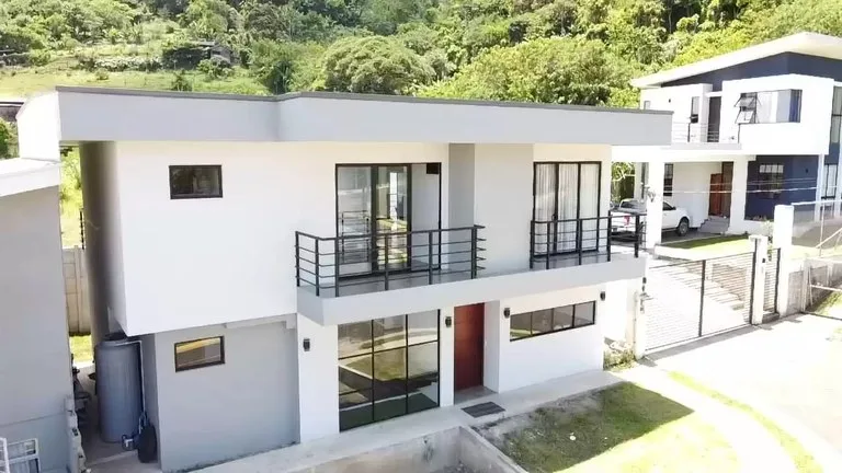 House in San Isidro