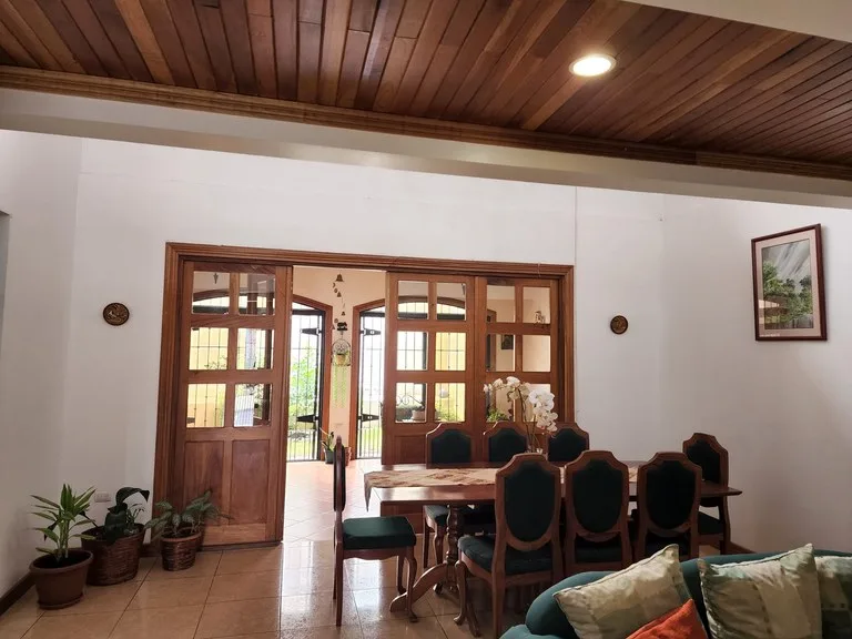 Condominium in San Miguel — photo 2