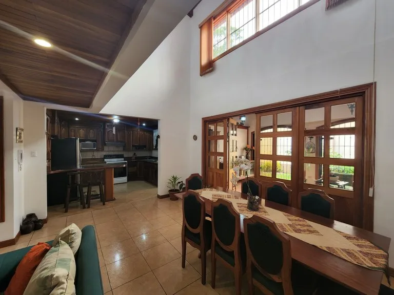 Condominium in San Miguel — photo 3
