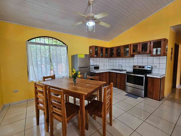 House in Paquera