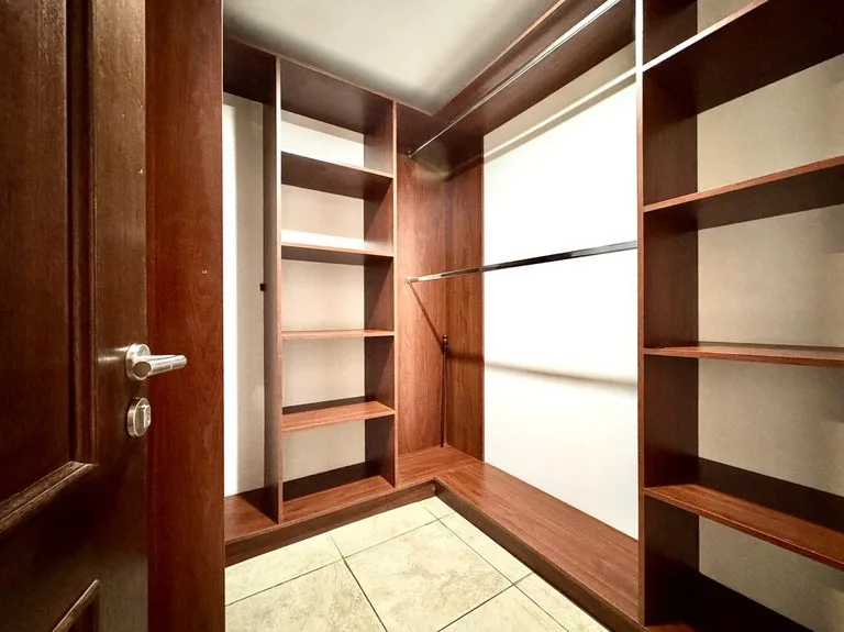 Apartment in La Sabana — photo 4