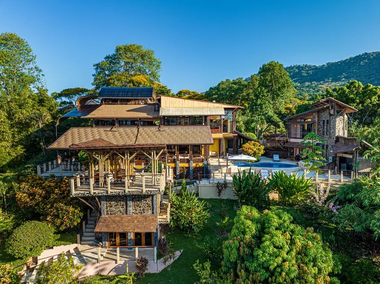 House in Bahía Ballena