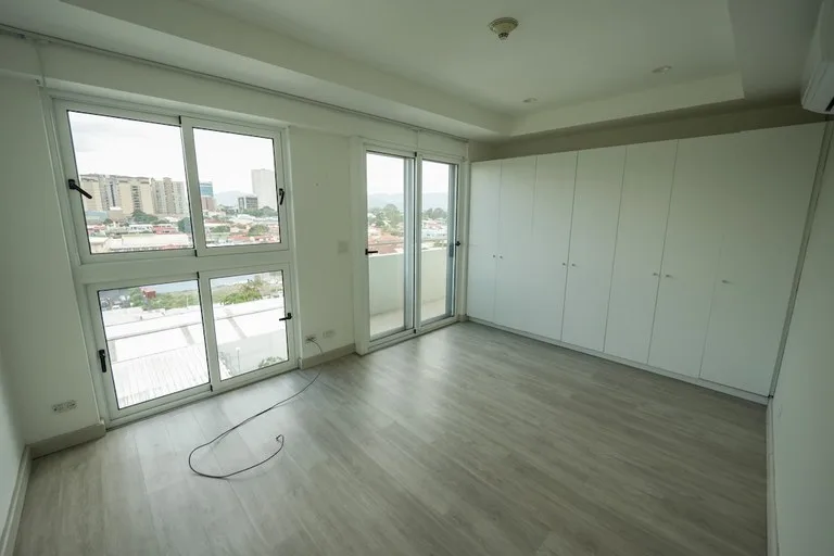 Apartment in La Sabana — photo 4