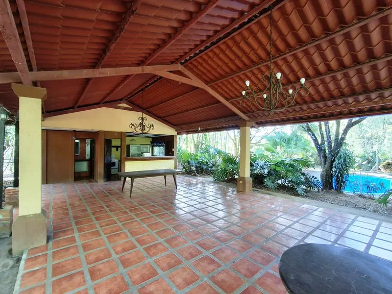 House in Calle Liles — photo 3