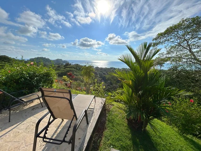 Condo in Dominicalito