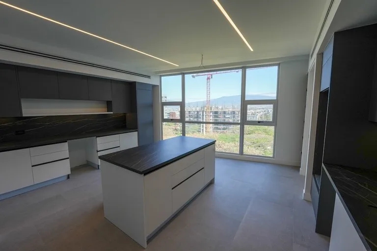 Apartment in San Rafael — photo 3