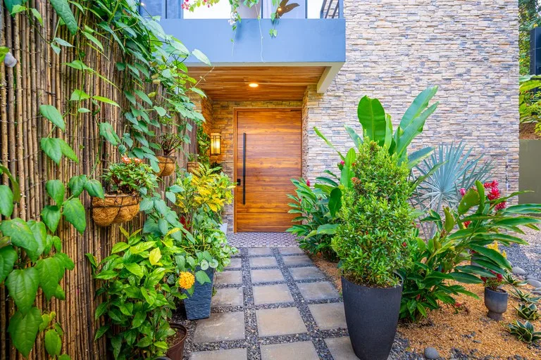 House in Escaleras