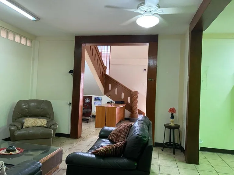House in La Sabana — photo 2