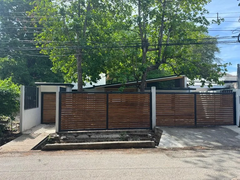 House in Playa Hermosa