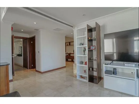 Condominium in San Rafael — photo 2